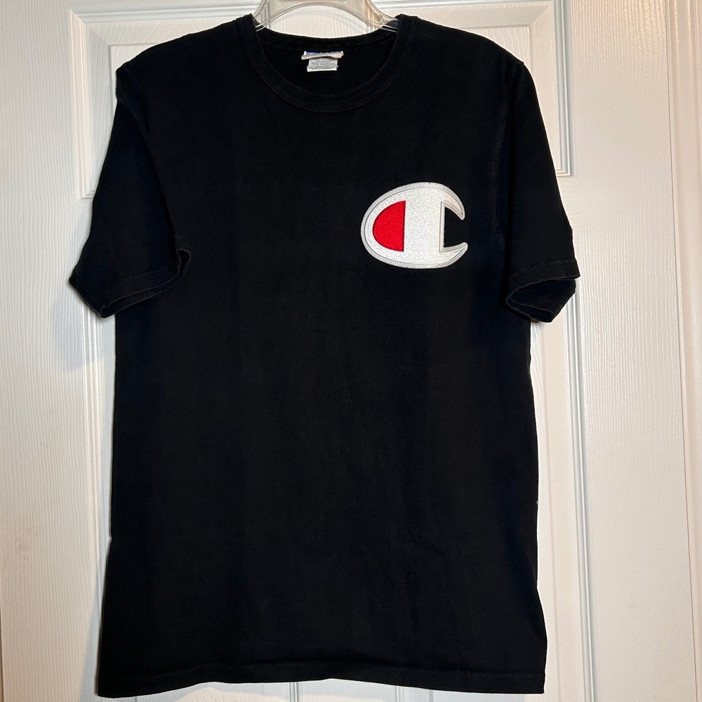 Champion Men's M Black T-Shirt – Classic Logo, 100% Cotton, Streetwear Staple